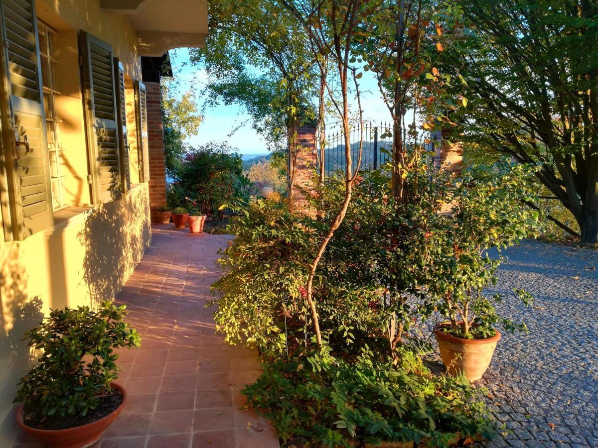 Sotto La Luna Bruna B&B Cocconato Exterior foto